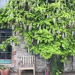 Villa The Stable Yard House At Burtown House & Gardens *