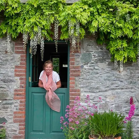 The Stable Yard House At Burtown House & Gardens את'י