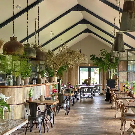 וילה The Stable Yard House At Burtown House & Gardens