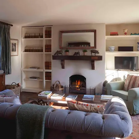 The Stable Yard House At Burtown House & Gardens Villa *