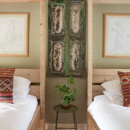 The Stable Yard House At Burtown House & Gardens * את'י