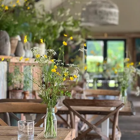 The Stable Yard House At Burtown House & Gardens *