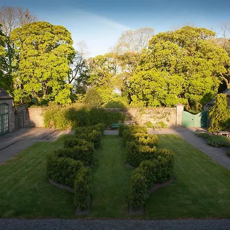 The Stable Yard House At Burtown House & Gardens *