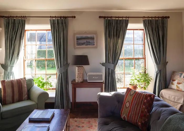 The Stable Yard House At Burtown House & Gardens * アシー