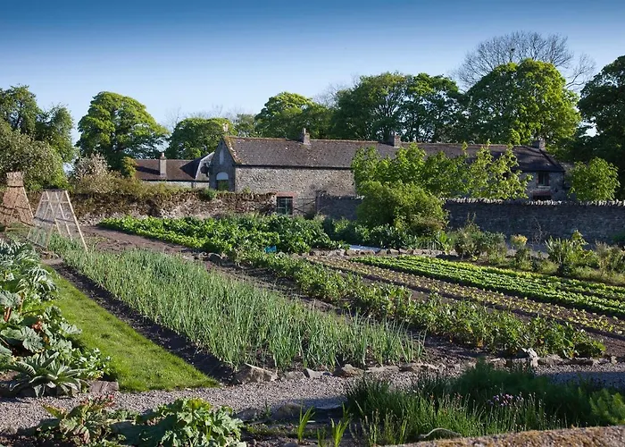 The Stable Yard House At Burtown House & Gardens * アシー