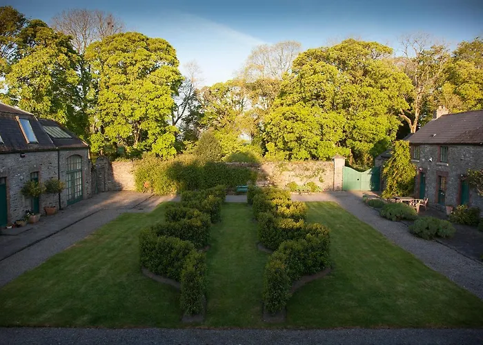 The Stable Yard House At Burtown House & Gardens *