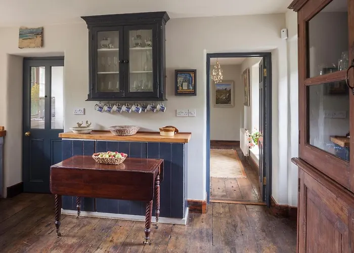 The Stable Yard House At Burtown House & Gardens *