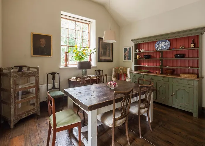 The Stable Yard House At Burtown House & Gardens * アシー